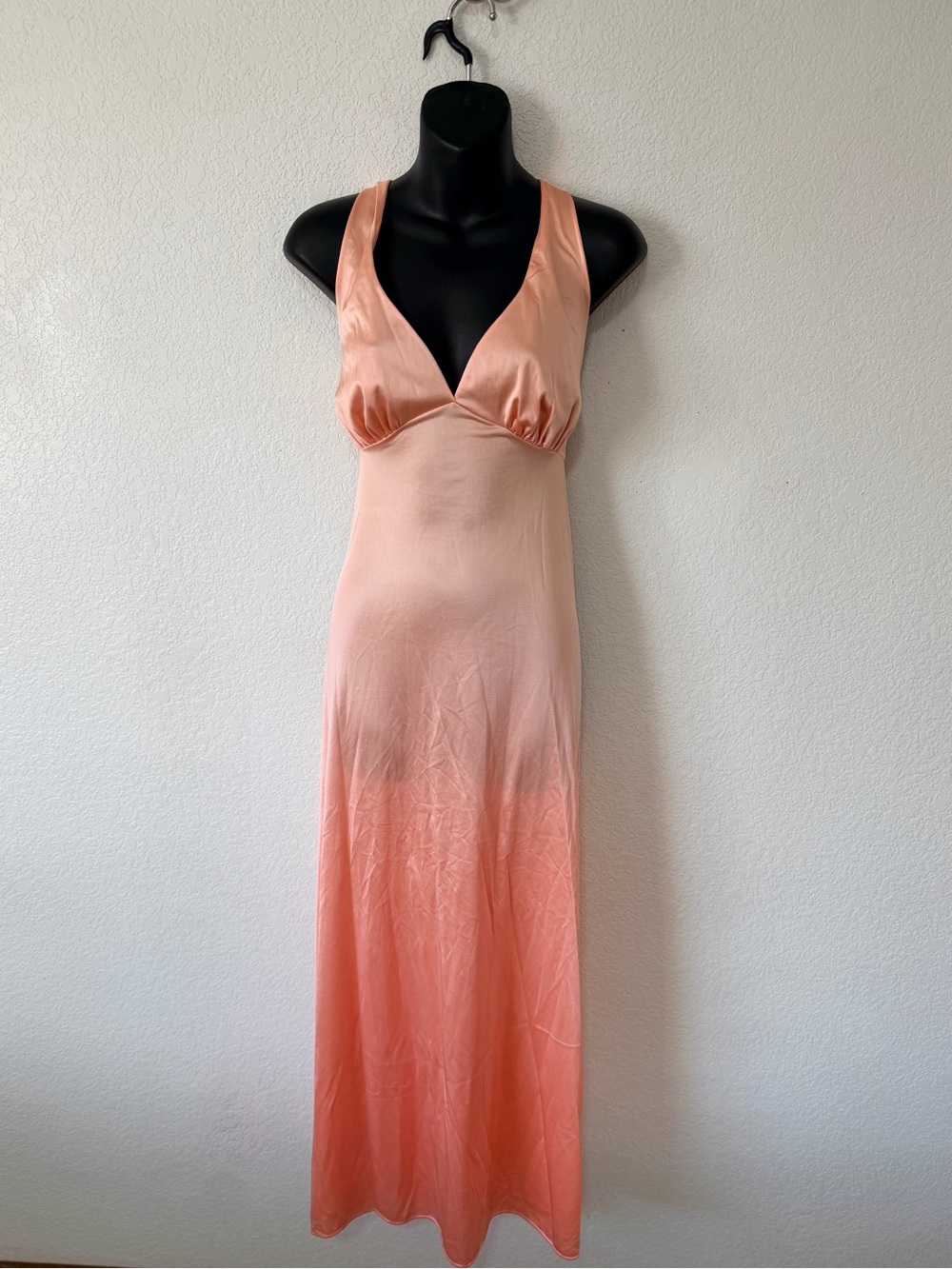 Vintage 70s Vanity Fair Peach Maxi Slip Dress 🍑